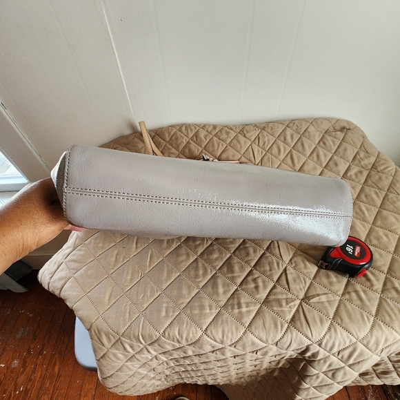 Handbag - Picture 7 of 8